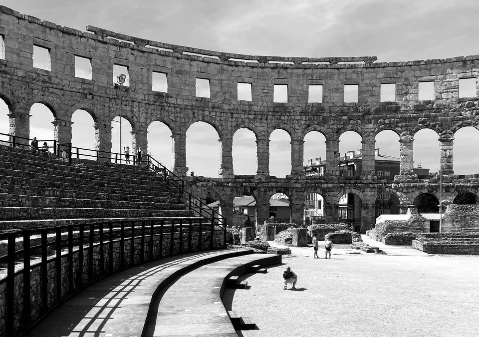 Arena of Pula. Tools and Methods of Analysis for the Assessment of the State of Conservation